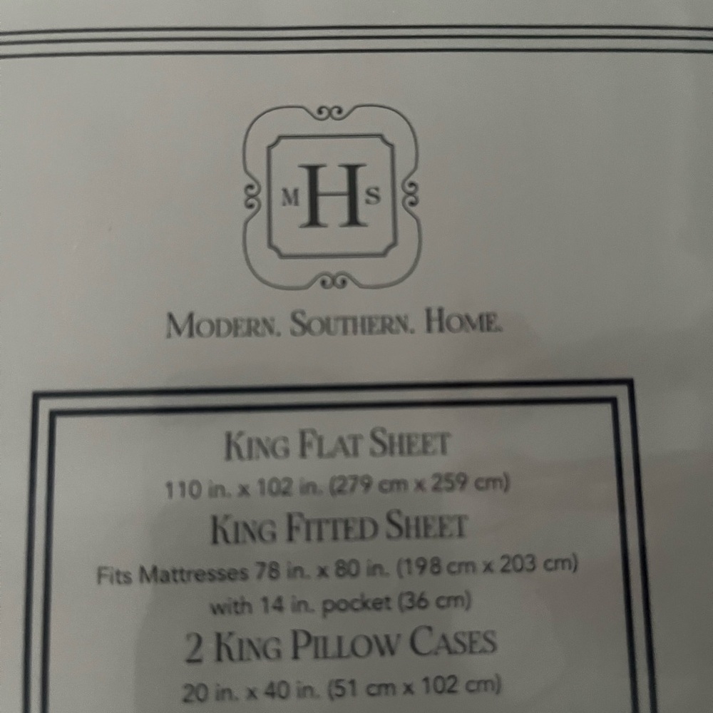 King size Christmas tree pattern sheets.  100% cotton. - Picture 2 of 3